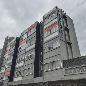 Townhouse Century Hotel